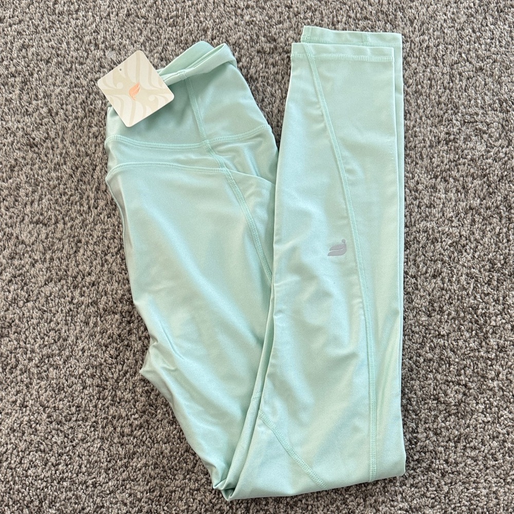 Fabletics Women's Mint Cropped Leggings